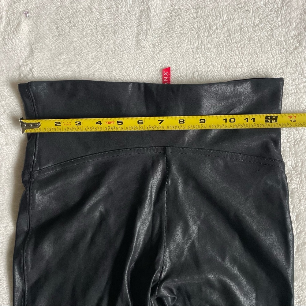 Spanx Faux Leather Leggings Size Medium - Picture 9 of 9